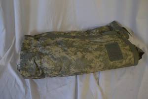 lot 208 image: Army Wet Weather Pancho