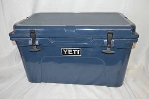 lot 234 image: Yeti Cooler