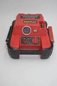 lot 244 image: Battery Jump Starter