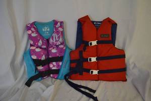 lot 339 image: Life Vests