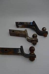 lot 18 image: 3 Drop Receivers wballs