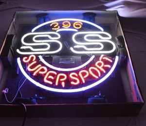 lot 16 image: Neon 396 SS Super Sport sign 