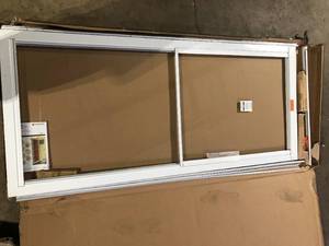 lot 20 image: Andersen 2000 Series 36 in. x 80 in. White Universal Full View Retractable Aluminum Storm Door  Customer Returns See Pictures