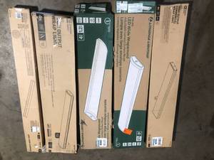 lot 48 image: Lot of Assorted Lighting Various Models and Conditions Customer Returns See Pictures