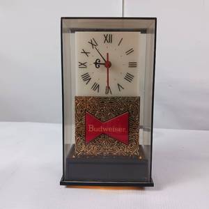 lot 6 image: Anheuser-Busch Electric Budweiser Lighted Clock � Sign