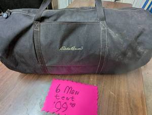 lot 69 image: Eddie Bauer Tent with carrying case