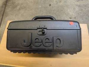 lot 76 image: Very Cool Jeep Sound Console