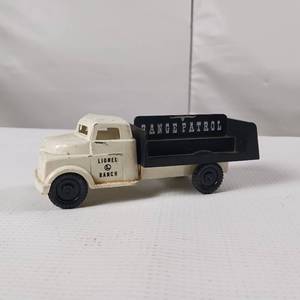 lot 54 image: Pyro brand made in USA 6151 Range Patrol from Lionel Ranch RR Collection