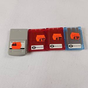 lot 112 image: PSX 1 MB memory cards, 4 total�