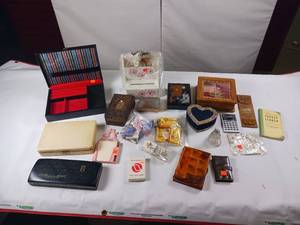lot 131 image: Vintage Matchbook Collection - Thunderbird Motel - Jewellery Boxes - Vintage Phone Ring - Nibs Ink Well
