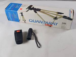 lot 136 image: Quanttary QSX 2001 Tripod  Golf Scope