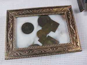 lot 161 image: Lot of Misc. items including vintage scale weights for reloading