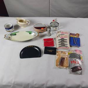 lot 185 image: Lot of Vintage items, many in original packaging - Music box