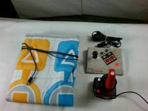 lot 234 image: Star Master and NES Joy sticks � Game Cube Dance Matt