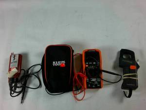lot 253 image: Klein Tools  Voltmeter MM720 � AC Probe � Pyramid Amp Probe
