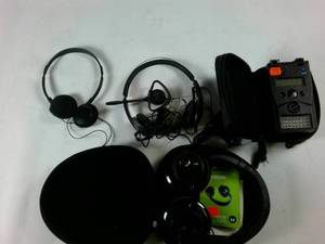 lot 254 image: Speaker Headphone Lot � plus a game cam