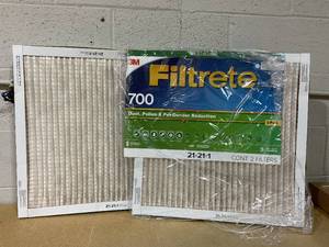 lot 364 image: LOT OF 2 Filtrete 700 21x21x1 Dust, Pollen, & Pet Dander Reduction Filters