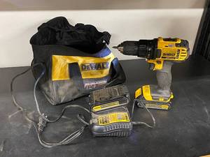 lot 26AD image: DeWalt 20V MAX Cordless Drill DCD780 with Charger, Battery, and Bag Set