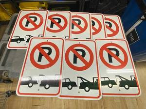 lot 44AD image: Lot of 8 No Parking Tow Away Zone Signs Reflective Metal Traffic Control Signs with Standard Size