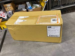 lot 55AD image: Dayton 3BY41A Hand Drum Pump Rotary Type with Polypropylene Housing and PTFE Seal Material