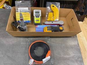 lot 60AD image: Comprehensive Electronic Tools Lot Sperry Circuit Tracer, Zircon Multiscanner, Cables, and More