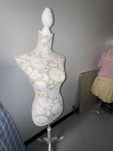 lot 101 image: Decorative Dress Form Mannequin with White Floral Pattern