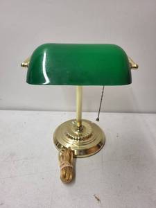 lot 386 image: Vintage Style Green Glass and Brass Bankers Desk Lamp
