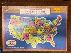 lot 41 image: Vintage Wooden Map of the United States Puzzle by MB