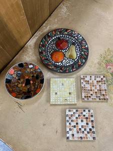 lot 64 image: Set of 5 Decorative Mosaic Trays and Plates - Assorted Colors and Sizes