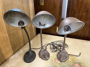 lot 72 image: Set of 3 Vintage Rodale Gooseneck Desk Lamps Cast Iron Base