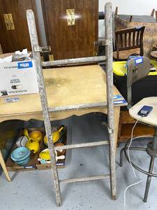 lot 140 image: Vintage Wood Extension Ladder 57in x 15in