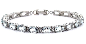 lot 41 image: 13.30 Carat Oval Cut Natural Aquamarine Tennis Bracelet VIDEO