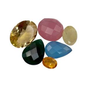 lot 107 image: 35.36 Carat Mixed Gemstone Parcel (Faceted Collection)
