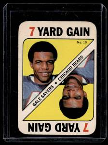 lot 34A image: Gale Sayers  1971 Topps Game Card #10