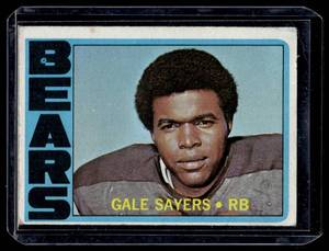 lot 43A image: Gale Sayers  1972 Topps #110 Chicago Bears