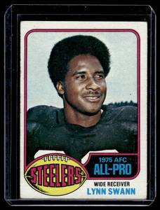 lot 59A image: Lynn Swann 2nd Year  1976 Topps #140 Pittsburgh Steelers