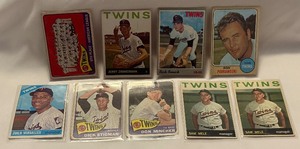 lot 121A image: 1964-1970 Topps Minnesota Twins 9 Card Vintage Baseball Lot