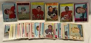 lot 125A image: 1972 Topps 60 Card Vintage Football Lot