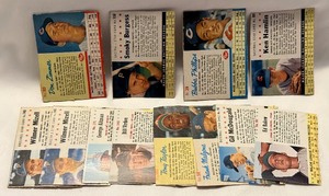 lot 129A image: 1961-1963 Post 12 Card Vintage Baseball Lot