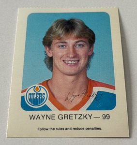 lot 151A image: Wayne Gretzky 1982 Red Rooster Vintage Hockey Card