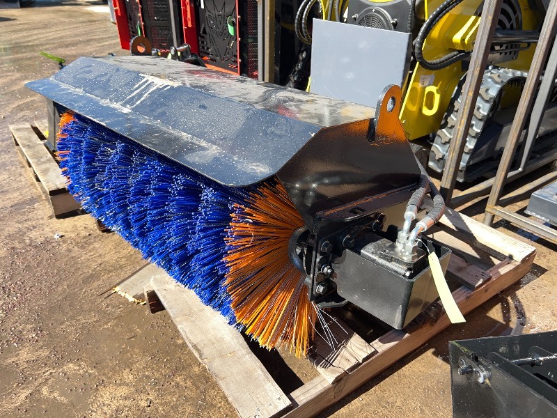 SDLANCH Mini Skid Steer 37 Inch Angle Sweeper Brush