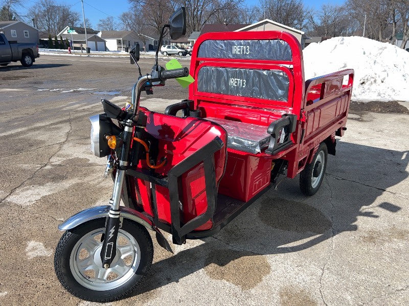 2026 SDLANCH 3-Wheel Electric Tricycle Vehicle (IRET13) - Red