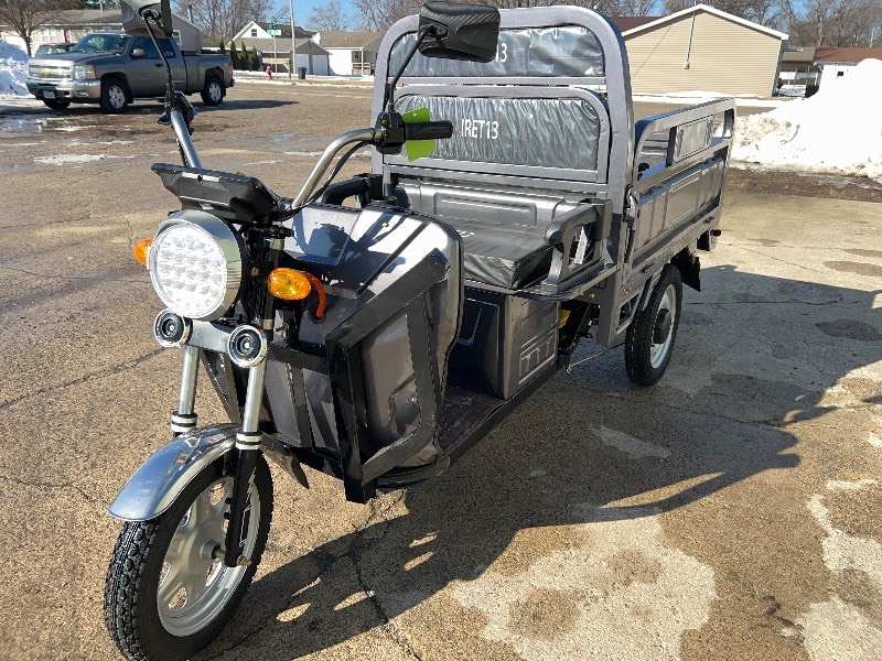 2026 SDLANCH 3-Wheel Electric Tricycle Vehicle (IRET13) - Gray