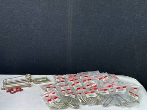lot 10081 image: Trailer Clips & Pins