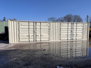 ZXJU0277900 // Shipping Container with 2 Side Doors, 40HC, Single Trip