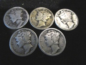 lot 30 image: Mercury Dimes