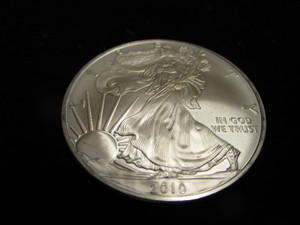 lot 86 image: 2010 American Eagle Silver $1