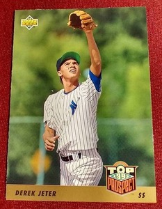 lot 71 image: 1993 Upper Deck Derek Jeter Rookie Card