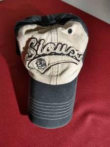 lot 81 image: UND Fighting Sioux Baseball Cap