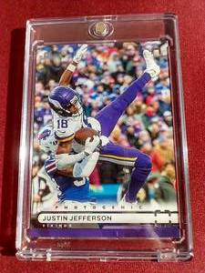 lot 194 image: 2022 Panini Chronicles Justin Jefferson Photogenic